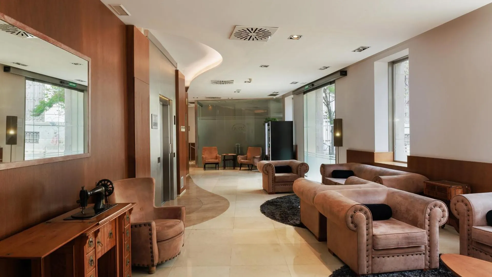**  Hotel Santa Marta Barcelona Spain