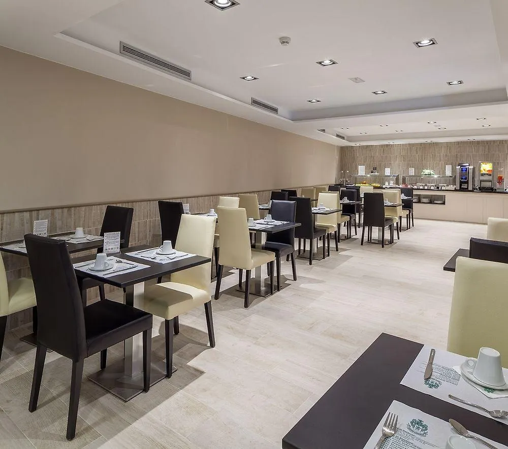 Hotel Santa Marta Barcelona 2*,