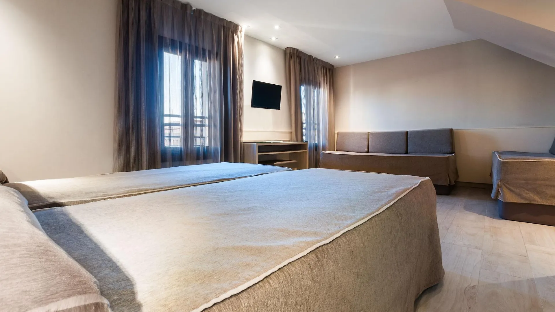 Hotel Santa Marta Barcelona
