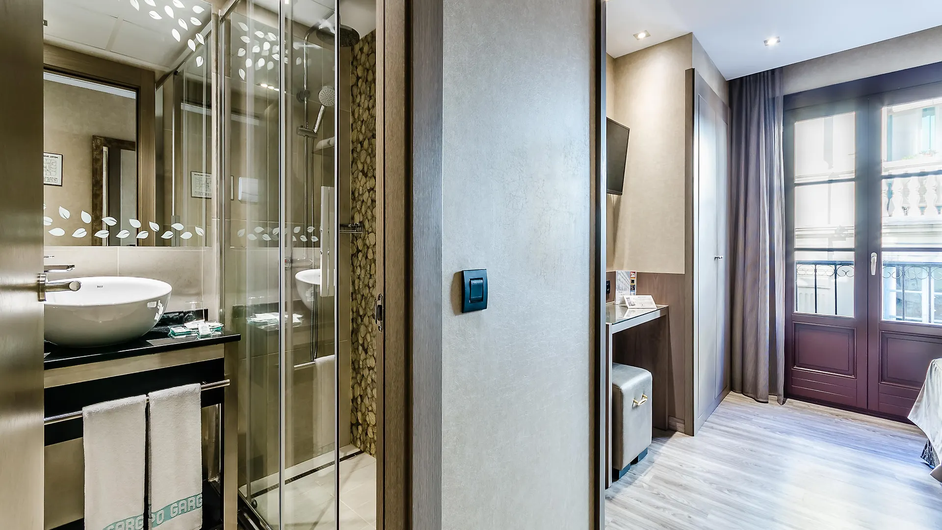 Hotel Santa Marta Barcelona 2*,  Spain