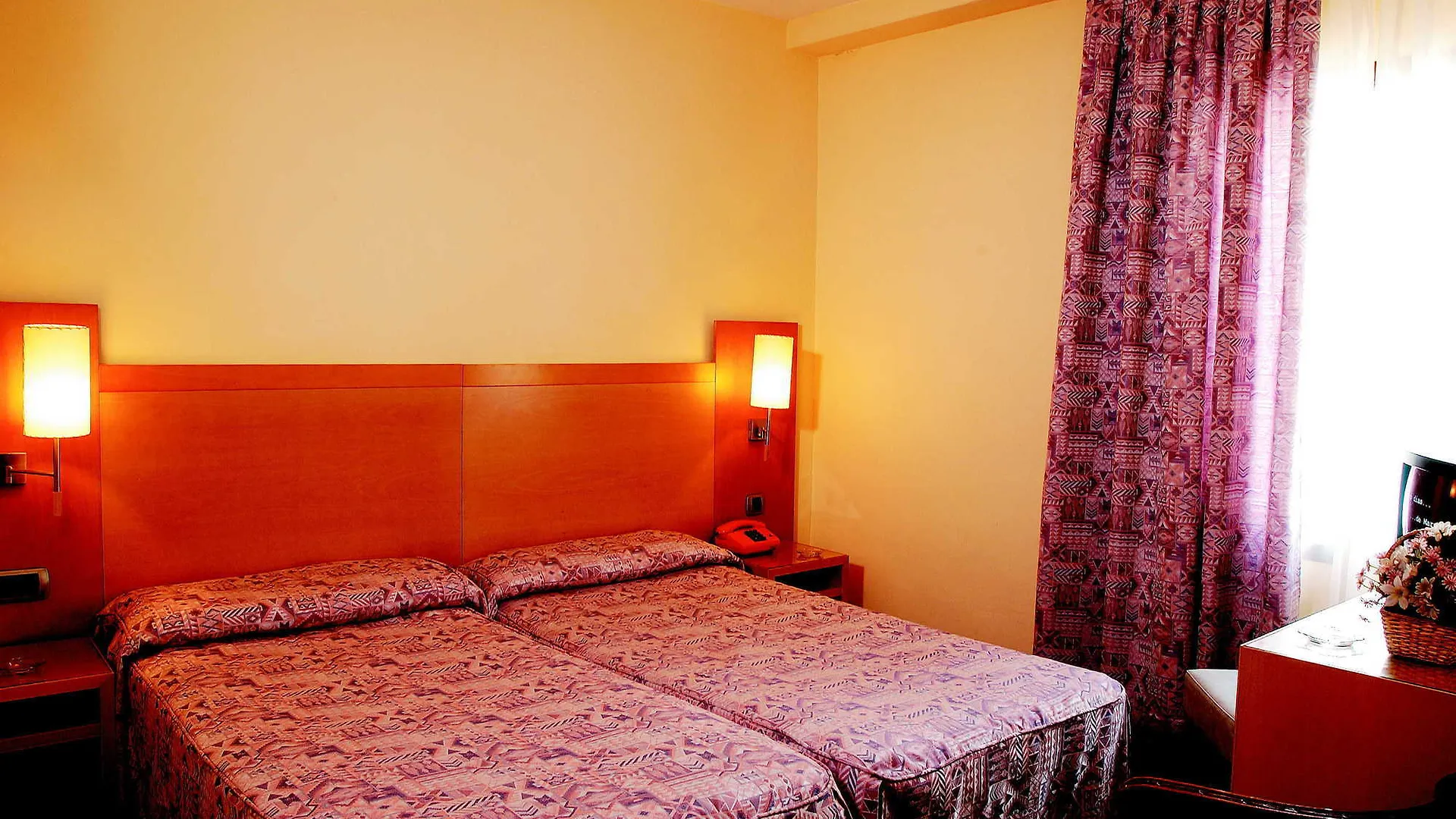 **  Hotel Santa Marta Barcelona Spain