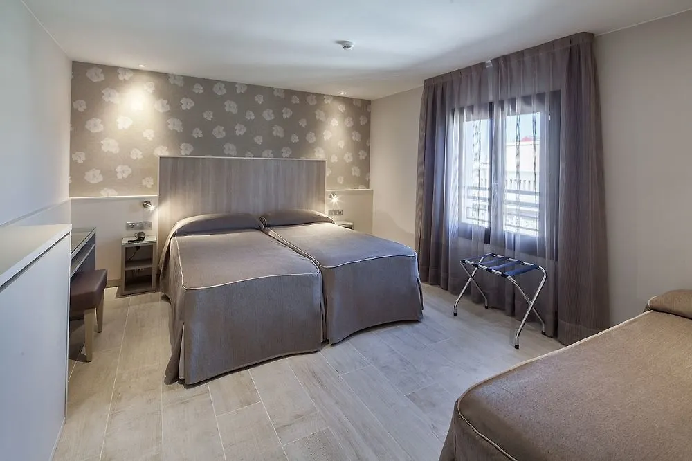 Hotel Santa Marta Barcelona 2*,  Spain